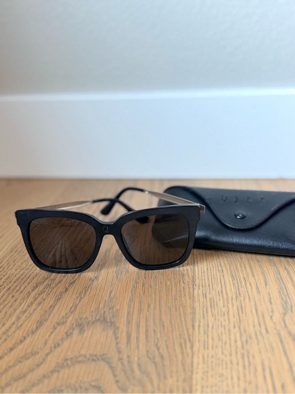 Diff Eyewear Bella Black and Silver Polarized Sunglasses